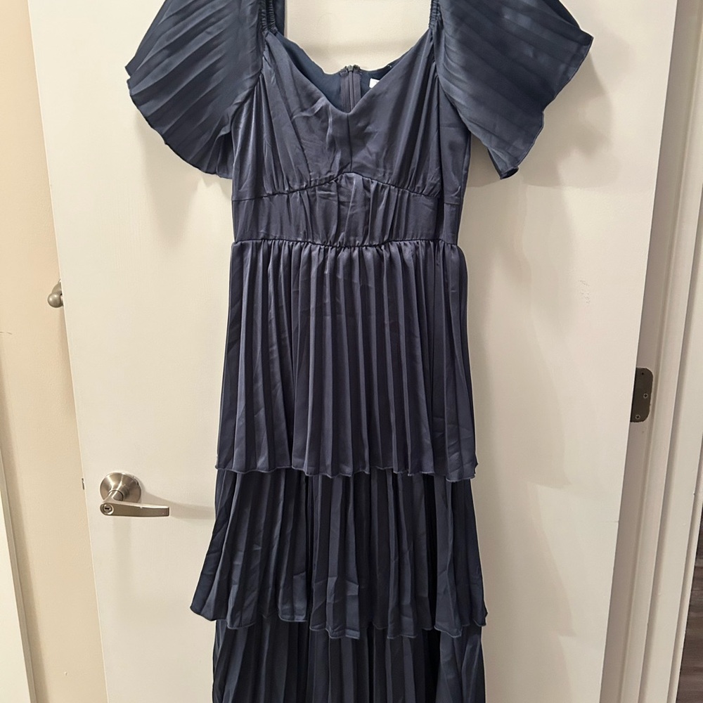 Elegant Navy Blue Pleated Dress